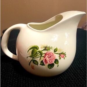 UNIVERSAL CAMBRIDGE – Ballerina Line – Ball Pitcher – Rose Pattern